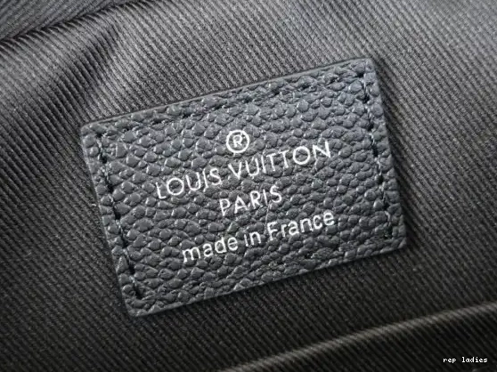 Cheap MESSENGER TRIO LOUIS VUITTON 0501